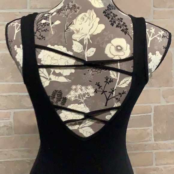 Madden NEW -  Sz S - Criss cross back - mesh transparent sides black Bodysuit - Picture 12 of 12